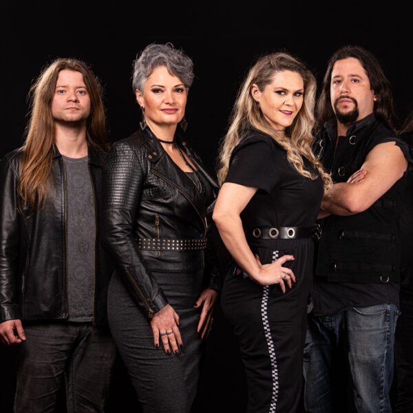 NO ONE SPOKE: ENTREVISTA PUBLICADA NA REVISTA ROADIE CREW