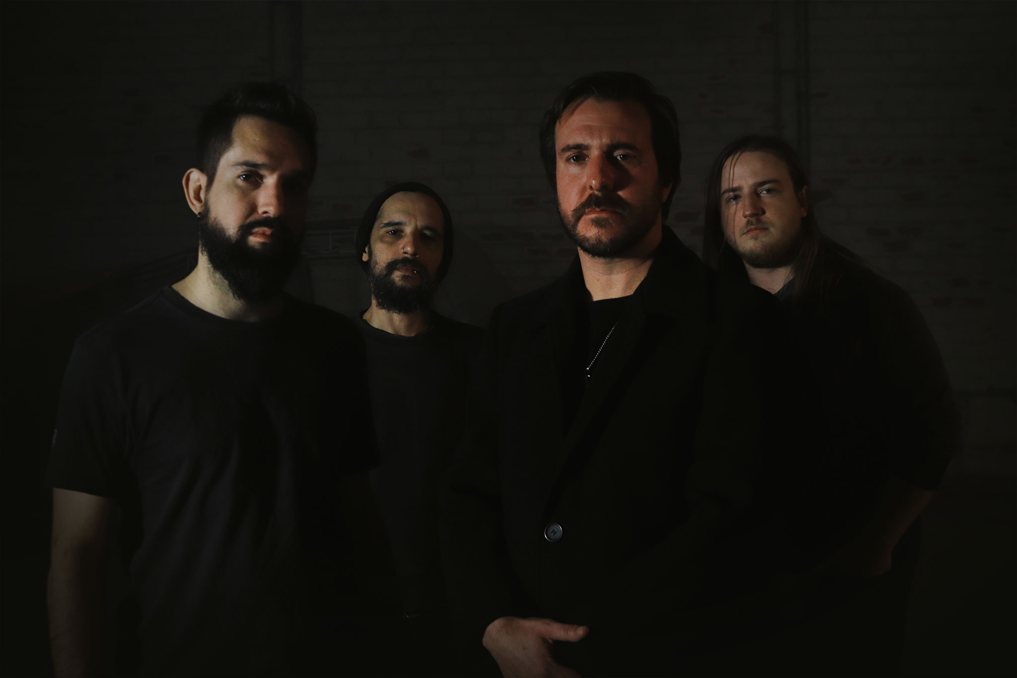 Apoteom revela novo logotipo e se apresenta no “Culto ao Caos” neste domingo em Santa Maria