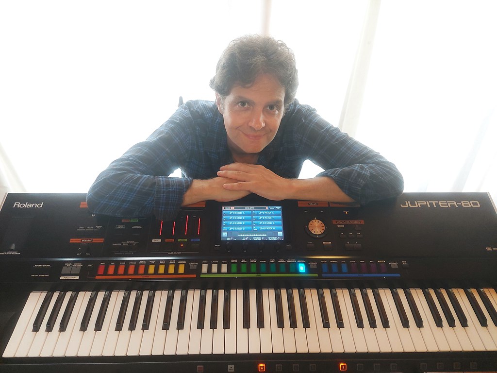 Confira “Epic Synthesizer Music Vol. 2”, 17º álbum solo do conceituado músico gaúcho ELOY FRITSCH