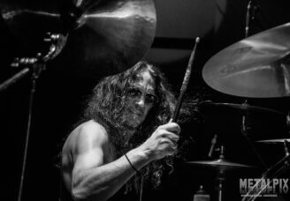 Venom: O lendário baterista Abaddon repassa a história da banda no Heavy Culture